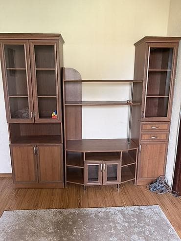 Стенка-шкаф, Тип стенки-шкафа: Модульная, Для зала, Особенности: С отделением под телевизор at lalafo.kg Стенка-шкаф, Тип стенки-шкафа: Модульная, Для зала, Особенности: С отделением под телевизор