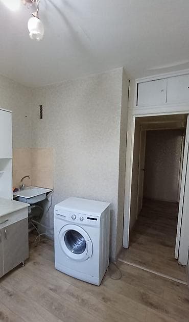 продаеться квартира: 1 комната, 32 м², 104 серия, 1 этаж — 8