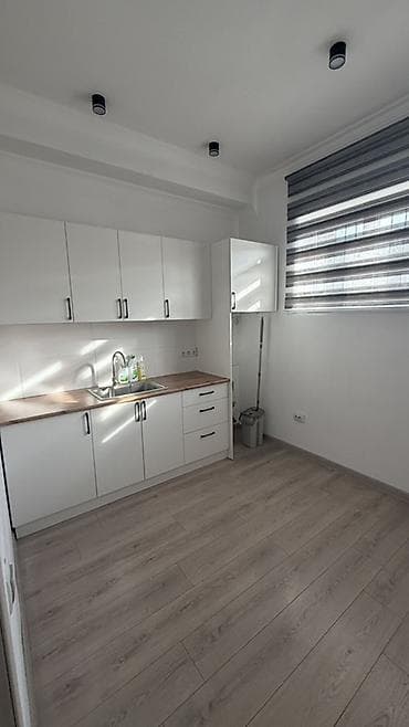 Коммерциялык мүлк: Кеңселерди сатуу 113 м², Ремонту бар, Эмерексиз, Көп кабаттуу имарат, Жертөлө кабаты кабат — 5