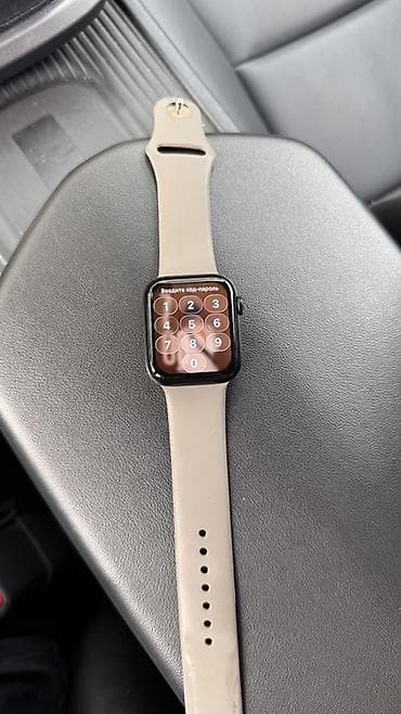 coros pace: Apple Watch SE (2‑го поколения), корпус алюминий 44 мм, цвет Space — 1