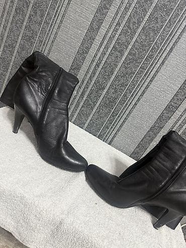 Туфли: Ботинки, 40, Б/у, цвет - Черный, Самовывоз, Платная доставка — 2