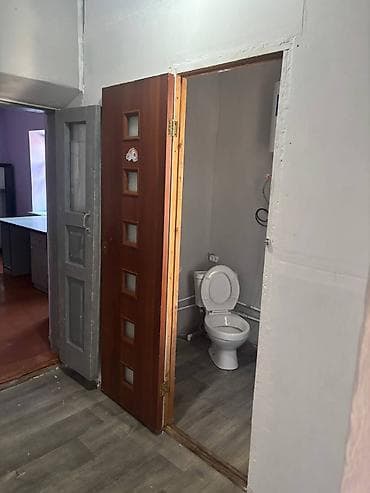 ооочень срочно: 50 м², 3 комнаты — 4