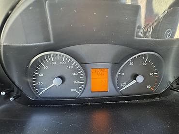 бампер краска: Mercedes-Benz Sprinter (211 CDI) пассажирский микроавтобус 13 мест — 8