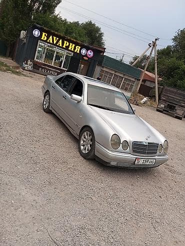 forester 2004: Mercedes-Benz E-Class: 1996 г., 3.2 л, Автомат, Бензин, Седан — 2
