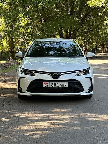 fit shuttle: Toyota Corolla: 2022 г., 1.8 л, Автомат, Гибрид, Седан — 5