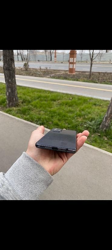 pixel 5a 5g: Samsung Galaxy A52, 256 ГБ, цвет - Черный — 3