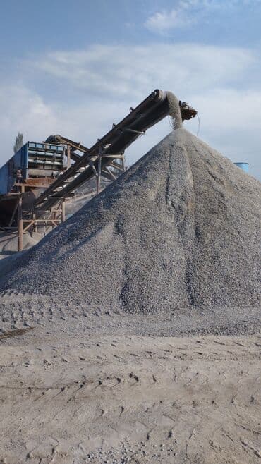 чернозема: Бус, Доставка щебня, угля, песка, чернозема, отсев, По городу, По региону, с грузчиком — 1