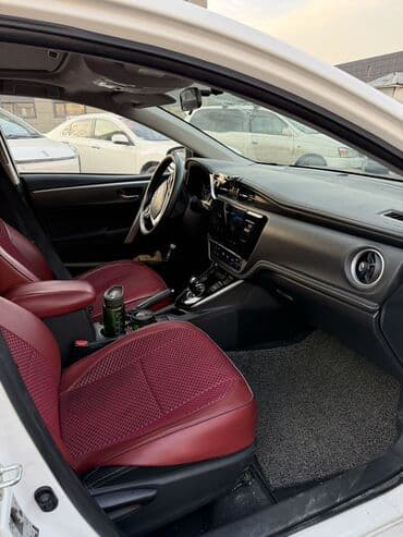 Продажа авто: Toyota Corolla: 2022 г., 1.8 л, Автомат, Гибрид, Седан — 5