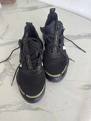 Жеке буюмдар: Эркектердин кроссовкасы, 43, 44, Adidas Originals, Колдонулган, түсү - Кара, Өзү алып кетүү — 3