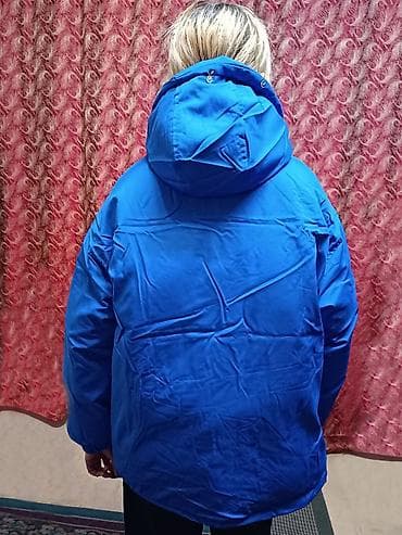 Головные уборы: Продаю женскую куртку,новая,размер примерно 44-48. Лучше писать на — 4