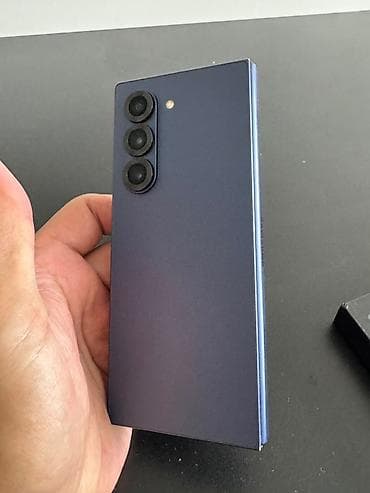 surface pro 9: Samsung Galaxy Z Fold6, цвет синий матовый . 512гигов . коробка — 6