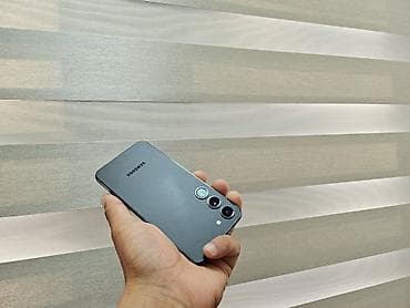 Samsung Galaxy S23, Б/у, 128 ГБ, цвет - Зеленый, 1 SIM, eSIM, 2 SIM