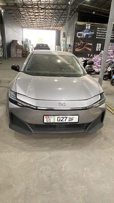 илизон машына: Toyota bZ3: 2023 г., Электромобиль, Седан — 1