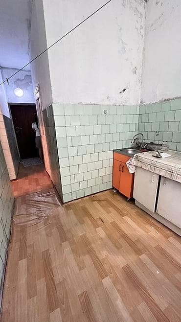 куплю ква: Квартира берилет Адрес ГЕС 2 району 1комната туалет душ холодильник — 4