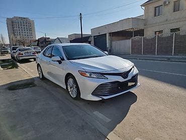 Toyota Camry: 2019 г., 2.5 л, Автомат, Бензин, Седан — 3
