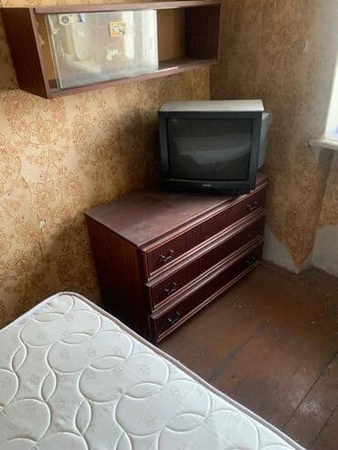 Perodua: Продаю бу советскую мебель — 1