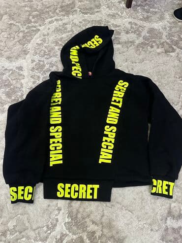 Спортивный костюм с начесом (детский) примерный возраст 9-10 лет at lalafo.kg Спортивный костюм с начесом (детский) примерный возраст 9-10 лет