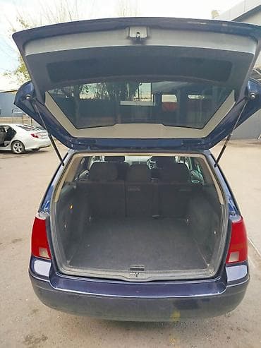 Продажа авто: Volkswagen Golf Variant: 2005 г., 1.6 л, Универсал — 8