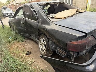hond: Honda Saber: 2000 г., 2.5 л, Автомат, Бензин, Седан — 7