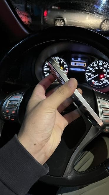 pixel 3a: IPhone 15 Pro, Б/у, 256 ГБ, Natural Titanium, Защитное стекло, Чехол, 86 % — 3