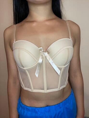 Топ-корсет, хорошо утягивает и подчеркивает талию