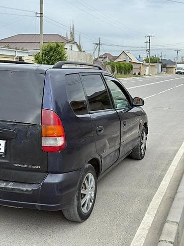 Продажа авто: Mitsubishi Space Star: 1998 г., 1.5 л, Механика, Бензин, Универсал — 4