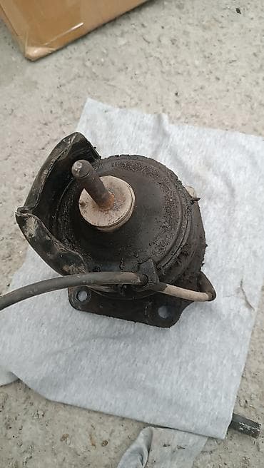 Подушка мотора Honda 2001 г., Б/у, Оригинал, Япония