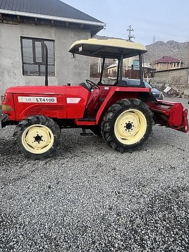 сидении: Трактор LG LT410D 4WD с навесной фрезой - Полный привод 4WD-Power для — 1