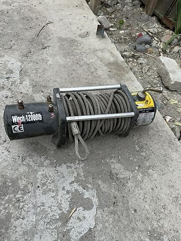 буксировочный трос: Лебёдка электрическая 12V, тяговое усилие 12000 lb (≈ 5,4 т) — 4