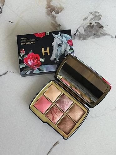 Hourglass Ambient Lighting Edit – лимитированные палетки для лица ✨ В — 1