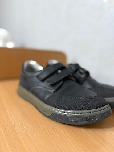 Туфлилер: Продается подростковая обувь, кожаная обувь, б/у, размер 34-35 — 3