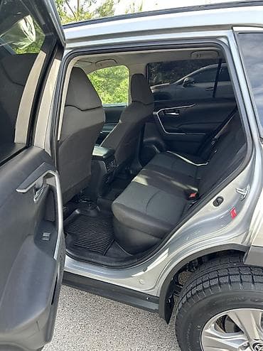Продажа авто: Toyota RAV4: 2023 г., 2.5 л, Автомат, Гибрид, Кроссовер — 6