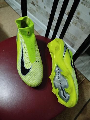 Футбольные бутсы Nike Mercurial Superfly с технологией Air Zoom