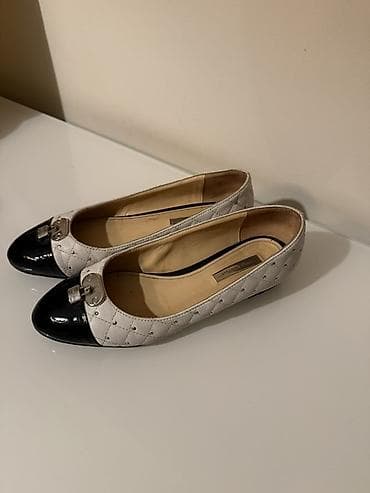 Элегантные балетки Mario Cerutti (Италия) в классическом сочетании at lalafo.kg Элегантные балетки Mario Cerutti (Италия) в классическом сочетании