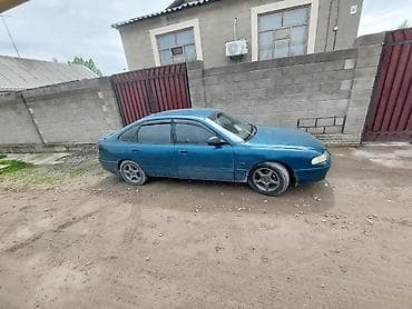 коробка 124: Mazda 626: 1992 г., 2 л, Ручные, Бензин, Седан — 2