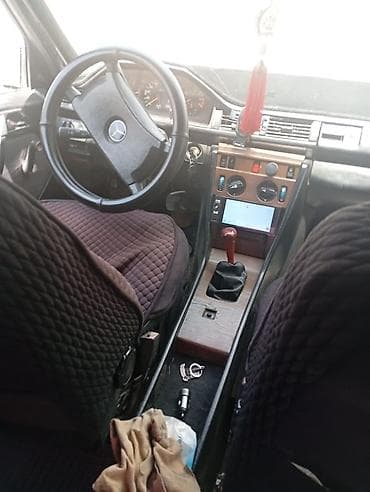 Mercedes-Benz W124: 1987 г., 2.9 л, Механика, Дизель, Седан — 4