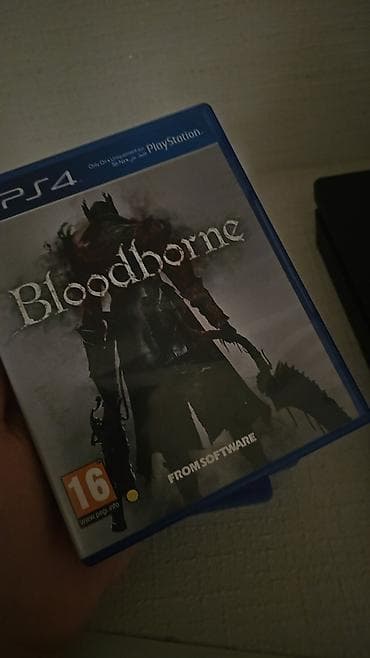 купить ps4 бу: Продаётся Playstation 4 slim Есть подписка на игру 700+, Без — 4