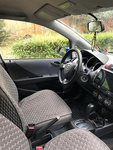 Транспорт: Honda Jazz: 2004 г., 1.4 л, Вариатор, Бензин, Хэтчбэк — 8