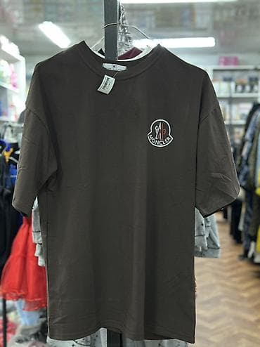 роналду футболка: Футболки базовые с минималистичными принтами/логотипами. - Крой — 1