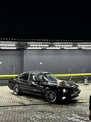 туманик е34: BMW 5 series: 1990 г., 2.5 л, Механика, Бензин, Седан — 1