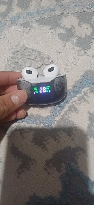 samsung phone: Беспроводные TWS-наушники с зарядным кейсом и цифровым дисплеем — 1