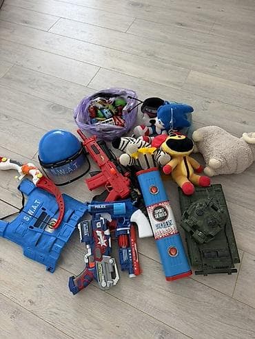 Набор игрушек Продаю игрушки для мальчика Цена за все что на фото +