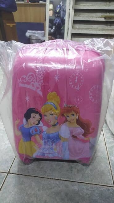 чемодан купить бу: Чемоданы девочкам. На подарок На приз Для поездки Для хранения личных — 2