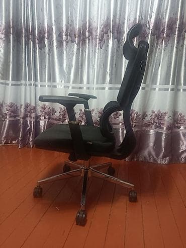 Игровые кресла: Игровое кресло, Б/у, С колесиками, цвет - Черный — 4