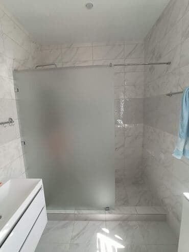 аксессуары для серверных шкафов mirsan: Стеклянные душевые ограждения и перегородки под заказ - Материал — 3