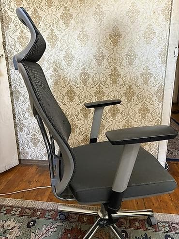 Офисные кресла: Офисное кресло, С колесиками — 2