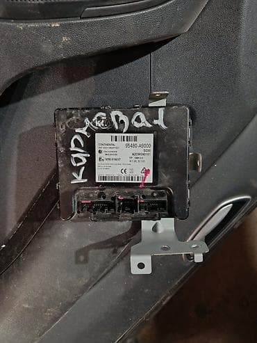 can bus: Блок управления дверьми (Door Control Unit) для Kia Carnival (YP) — 1