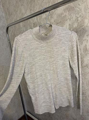 Джинсы: Продаю: 1. Лонгслив ( xl ) Модель: джемпер с воротником-стойкой и — 1