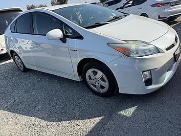 Toyota Prius: 2011 г., 1.8 л, Автомат, Гибрид, Хэтчбэк