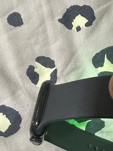 galaxy 6: Продаю срочно Apple Watch 10 серии Состояние отличное,есть царапинки — 6